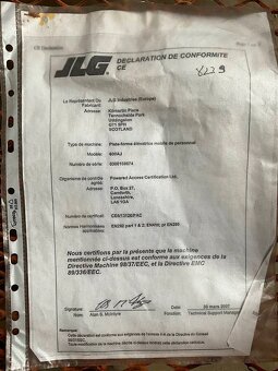 PRACOVNÍ TERÉNNÍ KLOUBOVÁ PLOŠINA JLG 600 AJ - 7