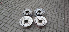 Prodám disky wartburg lze dát na trabant plus poklice - 7