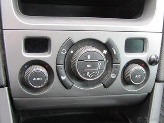 Peugeot 308 1.6 HDi , 88 kW nafta, 2012 - 7