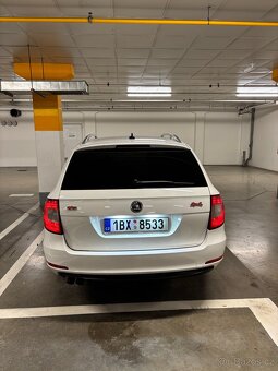 Škoda Superb 2 2011 Dsg - 7