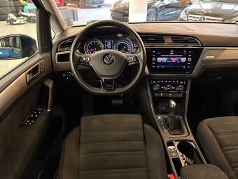 VW TOURAN III 1.5TSI 110KW DSG HIGHLINE ACC LED KESSY 7MÍST - 7
