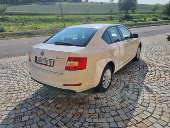 Škoda Octavia III, TDi, NOVÁ STK, PO VELKEM SERVISU - 7