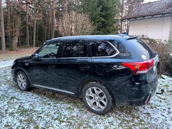 Mitsubishi Outlander PHEV 2015 (hybrid) Instyle - 7
