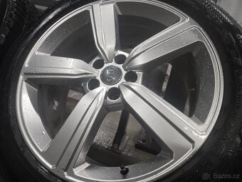 Zimní Alu kola Audi Q8 e-tron R20 - 7