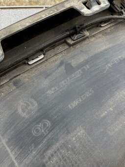 Superb 3 spojler zadního nárazníku - 7