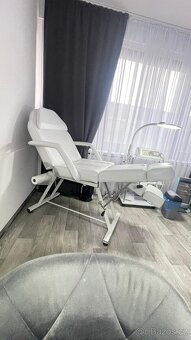 Pedikérské křeslo. - 7