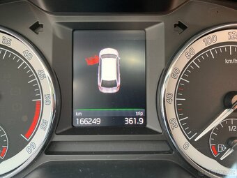 Škoda Octavia combi 2.0 TDI DSG Style r.v.2017 LED Světla - 7