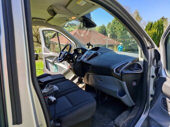 FORD Transit Custom 2,0 L2H2 125kW r.v.2017, 6míst - 7