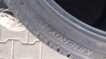Prodám 2 x celoroční pneu Hankook 225/40/19 - 7