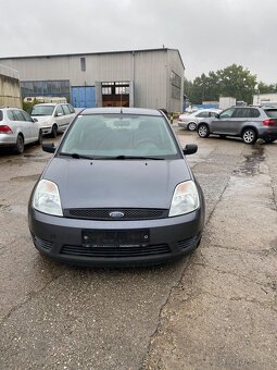 FORD FIESTA 1.3i - 7