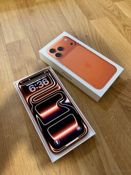 Apple iPhone 17 Pro Max 256GB oranžový - 7