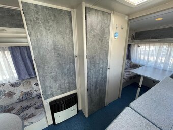 LMC Luxus 490, 4 osoby, stan, světlý interiér, 2xsezení - 7