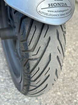 Honda Forza 125 - rv 2017 - najeto 10tkm - 7