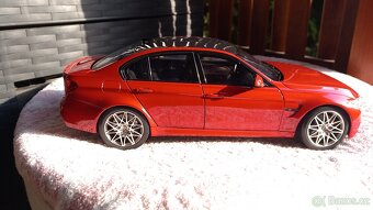 1:18 bmw M3 - 7
