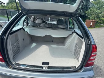 MERCEDES C 280 COMBI W 203 170 kW RV 2006 AVANGARDE - 7