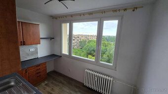 Pronájem bytu 3+1 o výměře 77 m2 s balkónem ve FM - 7