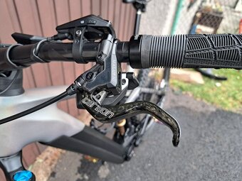 CUBE Stereo Hybrid HPC SLT 750 - 7