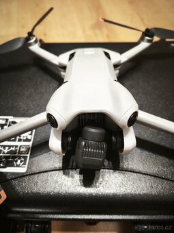 DJI Mini 4 Pro + Záruka DJI Care létáno jen 17 h - 7