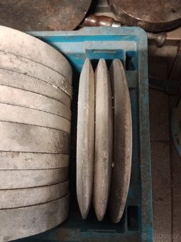 Brusné kotouče bílé a červené - 7