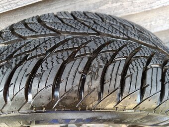 Sada celoročních pneu 195/60 R15H 6-7mm + plech R15 - 7
