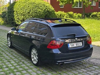 BMW E91 320i 110kW Kůže Navi Automat Panorama ALU R17 - 7