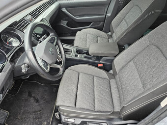 VW Passat Combi r. 3/23 110kW 2.0nafta DSG - 7