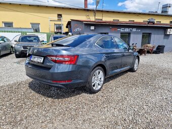 Škoda Superb 3,2.0TDi,140KW,STYLE,MANUÁL1.MAJ.ČR,R.V.10/2017 - 7