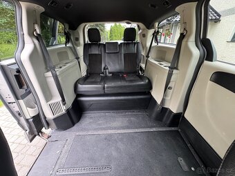Dodge Auto s rampou pro vozíčkáře Auto pro handicapované - 7