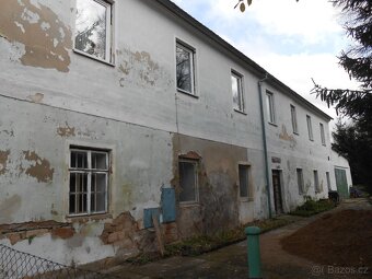 K prodeji komerční objekt/objekt k bydlení v obci Úlibice. - 7