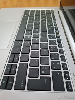Nádherný profesionální HP Elitebook 845 G10 - 7