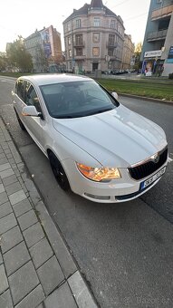 Škoda superb 2.0tdi ,dsg 2011 rok 276tis km - 7
