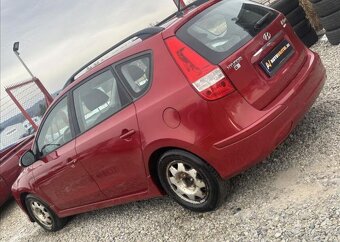 Hyundai i30 1,4 CVVT 1.MAJITEL ČR +ALU benzín manuál 80 kw - 7