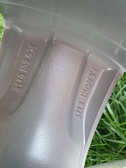 5ks Alu kola vw 5x112 r17 7,5j et47 pneu 225/50/17 - 7