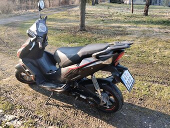 SKUTR 50CCM SONNY - 7