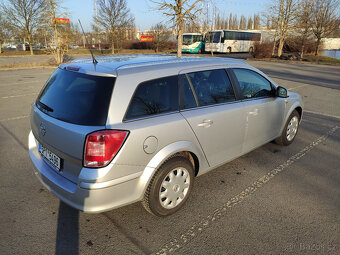 Opel Astra H kombi 1,6, 2012 - 7