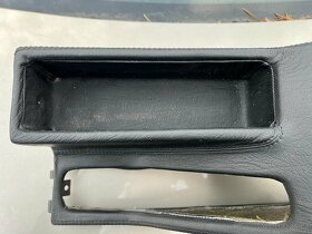 BMW E34 kožený tunel kolem ruční brzdy - 7