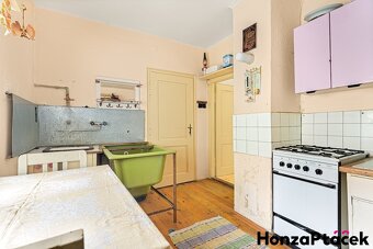 Prodej, chata 2+1, Čísovice, pozemek 1254m2, ev.č. 15541 - 7