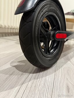 Elektrokoloběžka AERIUM HX8 ČERNÁ - 7