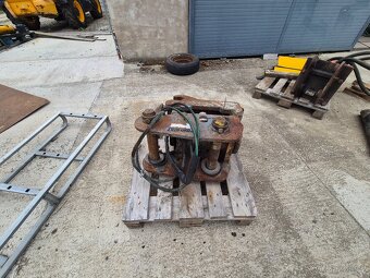 JCB JS130LC PÁSOVÉ RYPADLO - 7