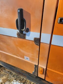 Plošina s regály mercedes Vario - 7