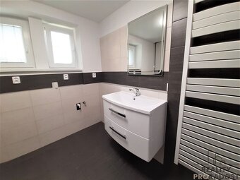 Pronájem bytu 3+kk s balkonem - Hodonín - 7
