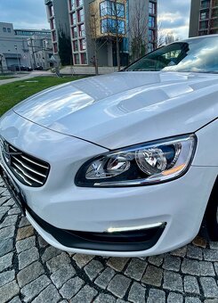 VOLVO V60 2.0D3 5VÁLCE AUTOMAT-NAVI-PDC-LED-SERVISKA-156tkm - 7