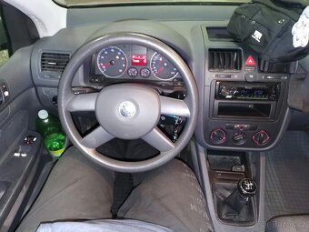 Prodám VW GOLF 5 1,4 55Kw 2005 ,Euro 4 - 7