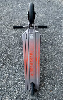 Freestyle koloběžka District - 7