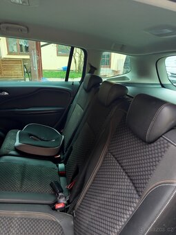 Prodám Opel Zafira Tourer 2,0 Tdi - 7