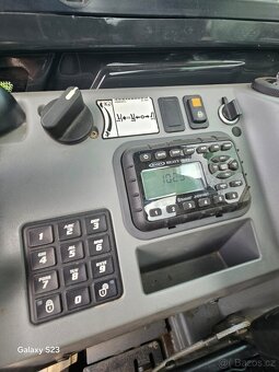 Pásový bagr Bobcat E50 - 7