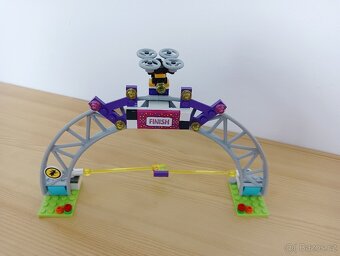 Lego Friends 41352 - Velký závod - 7