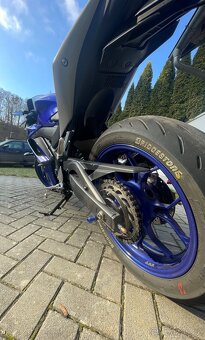 Yamaha r3 - 7
