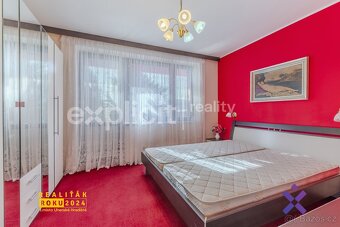 Prodej rodinného domu 6+1 328 m2, pozemek 528 m2  - Uherské  - 7