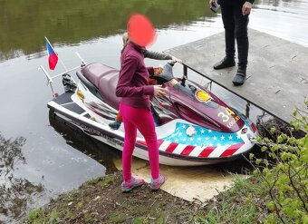 Elektrický vodní skutr, rarita - 7